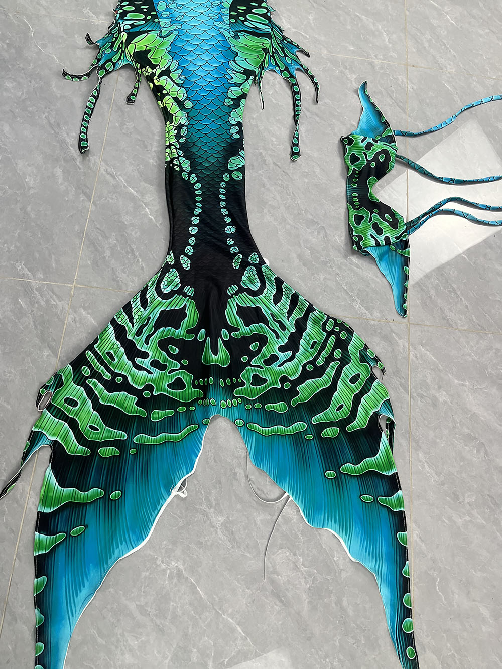 Hot selling Colorful Mermaid T - Aquarium & Marine Science Center ulasan dan harga
